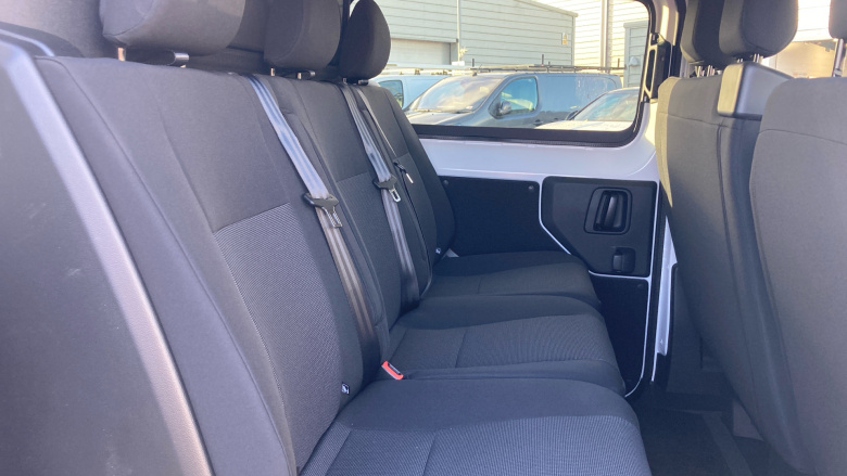 Vauxhall Vivaro L2 Diesel 2.0 Turbo D 145 Prime H1 Double Cab